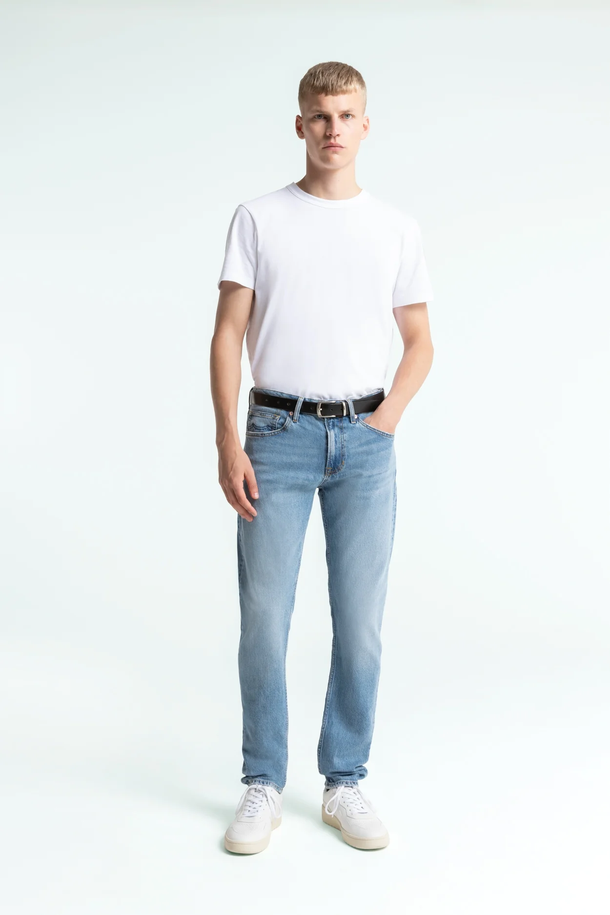 CHARLES | ANTONIE DEEP ROYAL TENCEL MID - Image 5