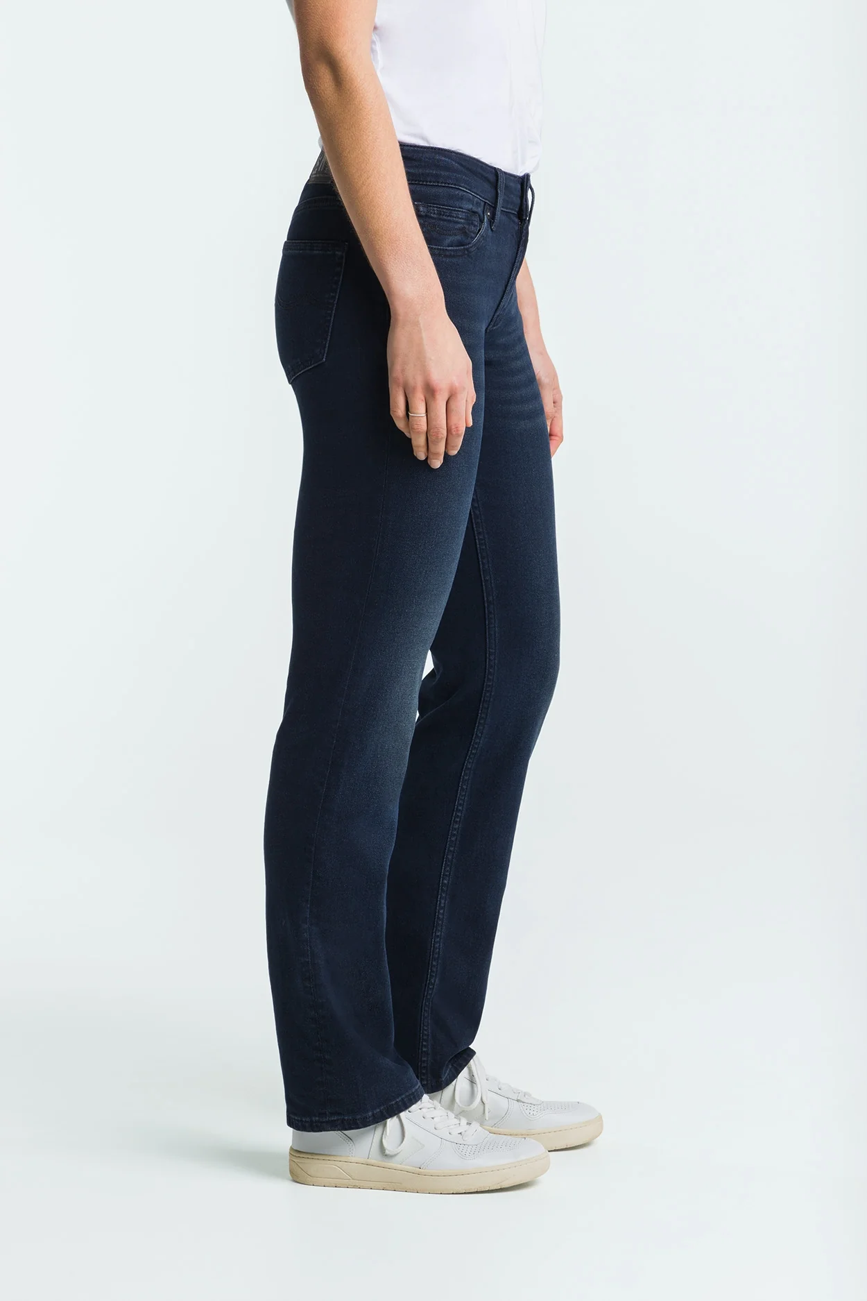 EMIKO | OLESYA BLUE BLACK - Image 4