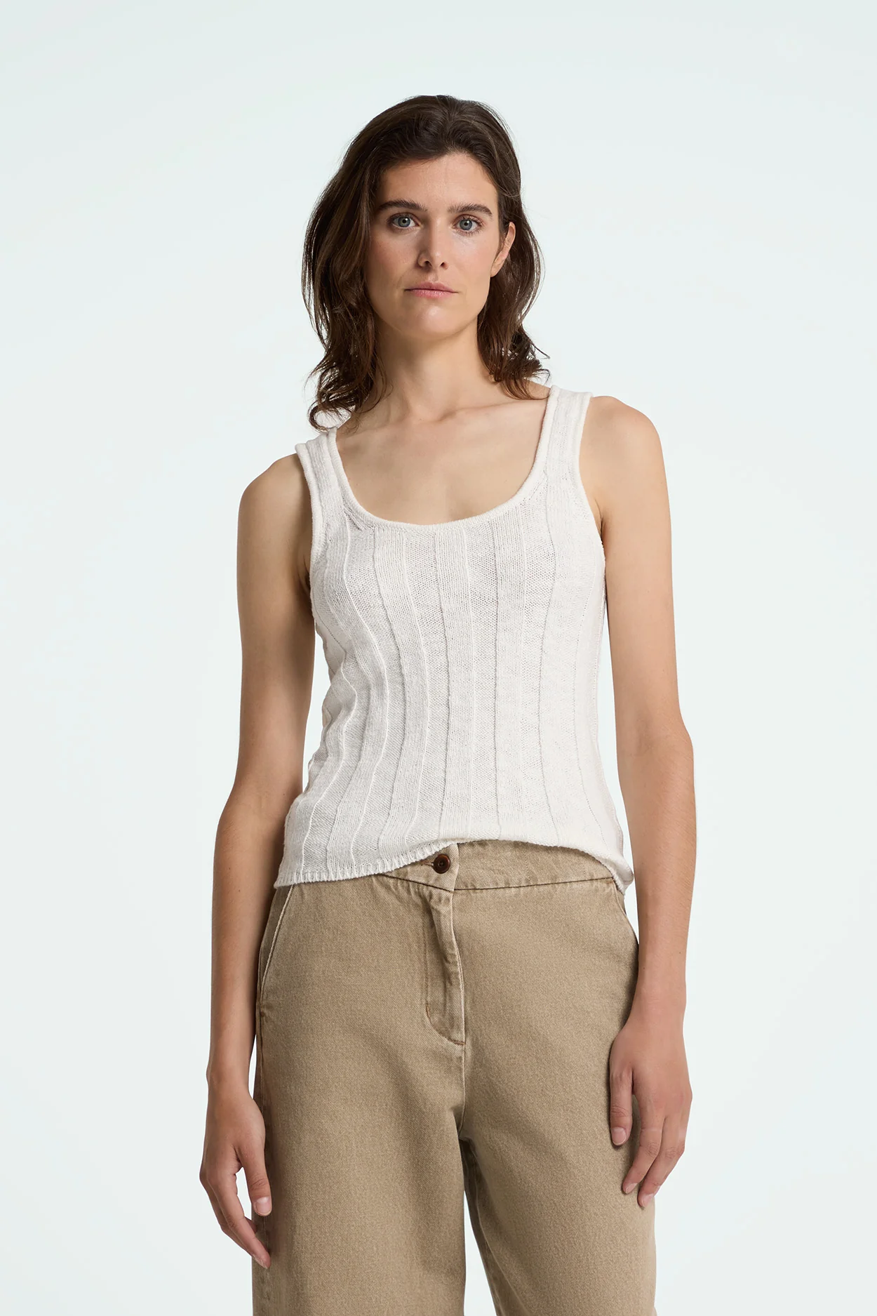 HINAN | WHITE