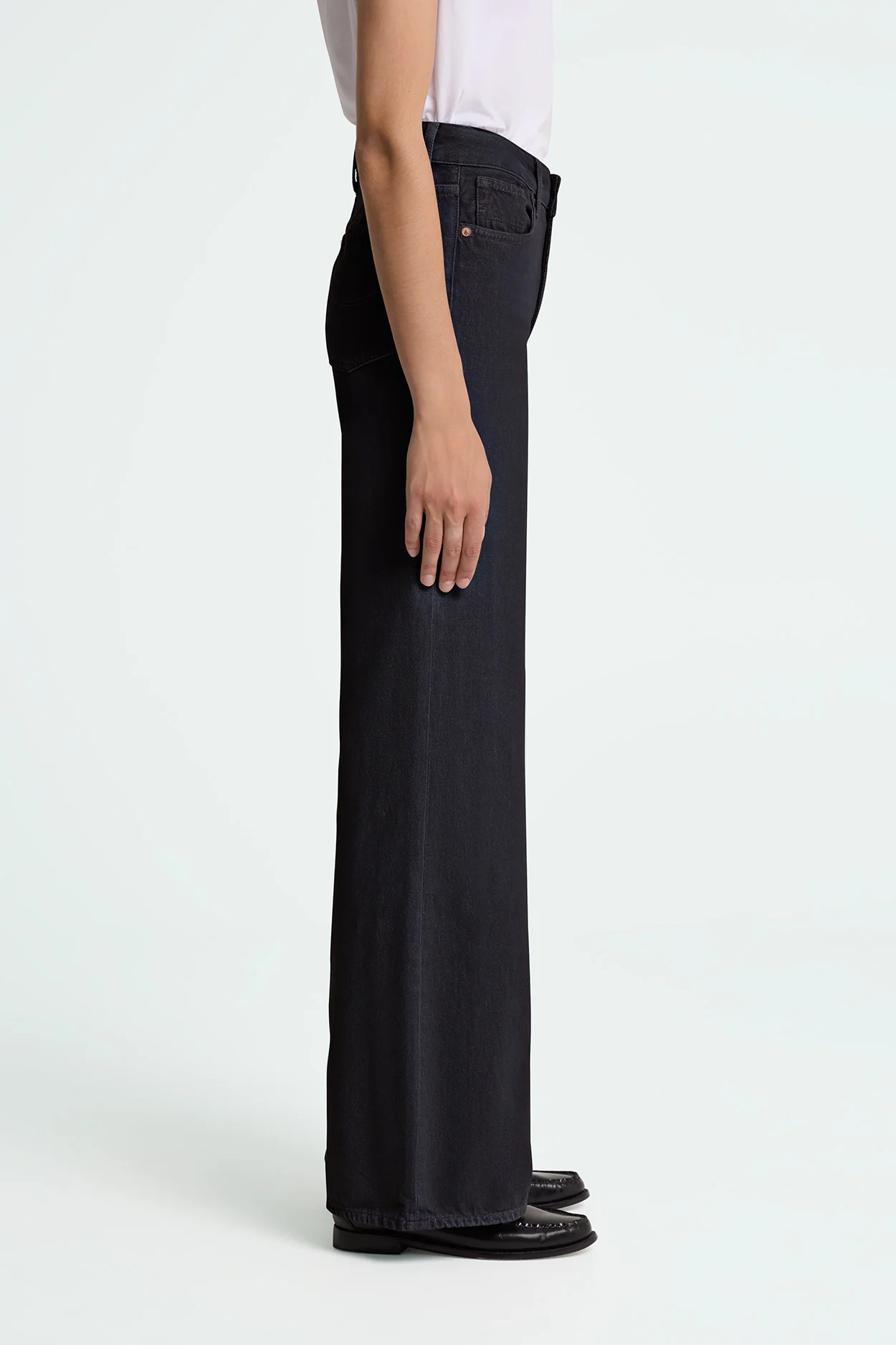 JANE | HOLO BLACK USED - Image 4