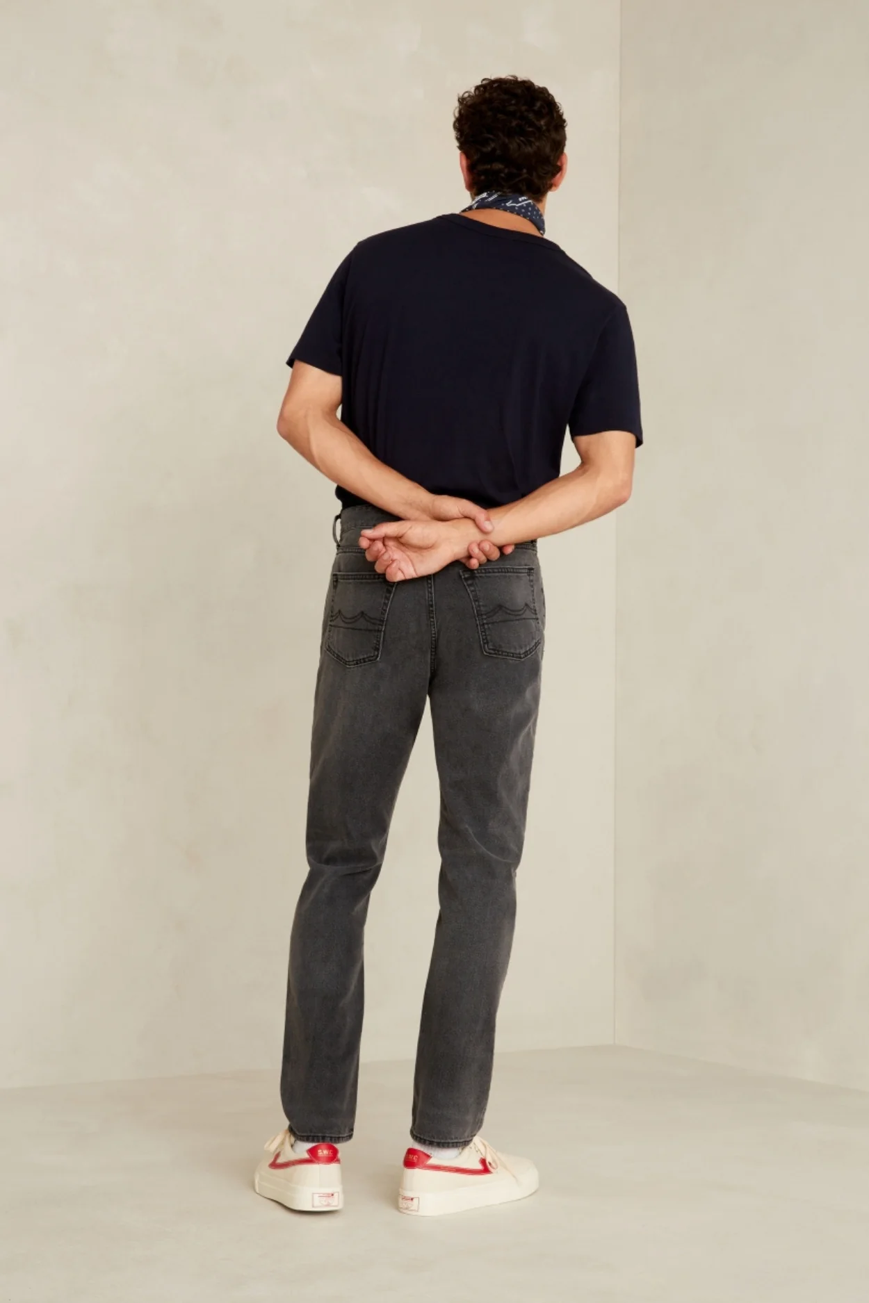 JERRICK | HOLO GREY WORN - Image 4