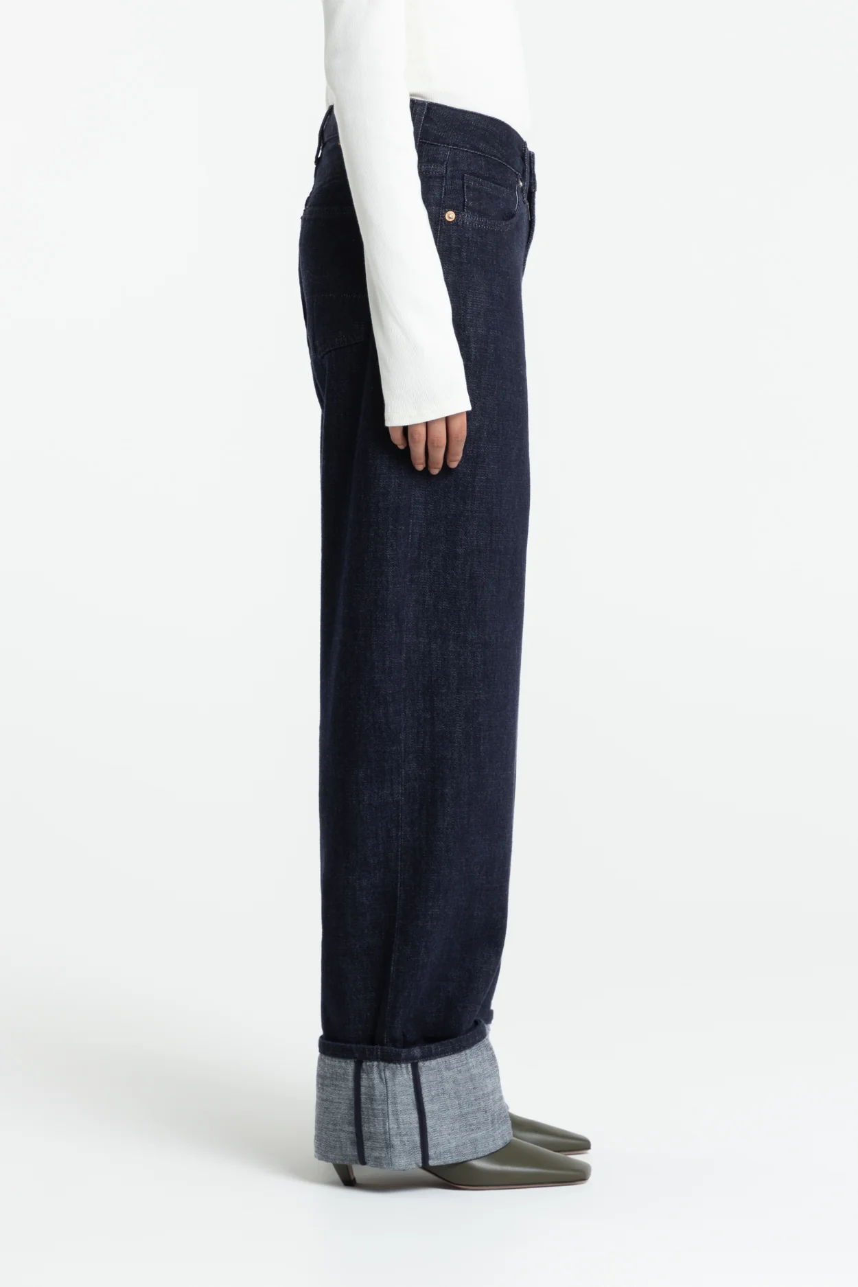 JOAN TURNUP | SUSE RINSE - Image 4
