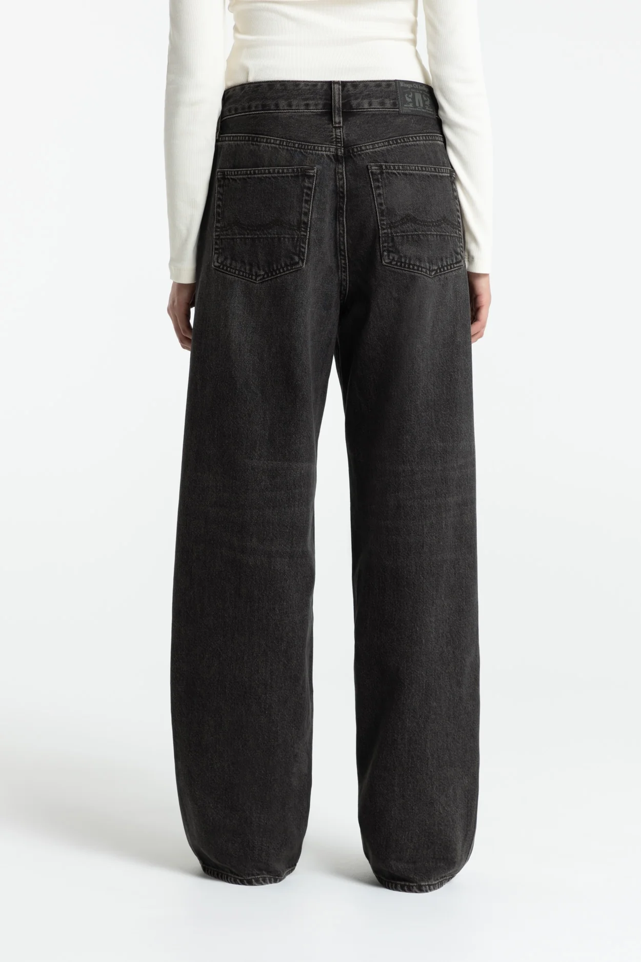 JOAN | VILMA BROWN BLACK WORN - Image 5