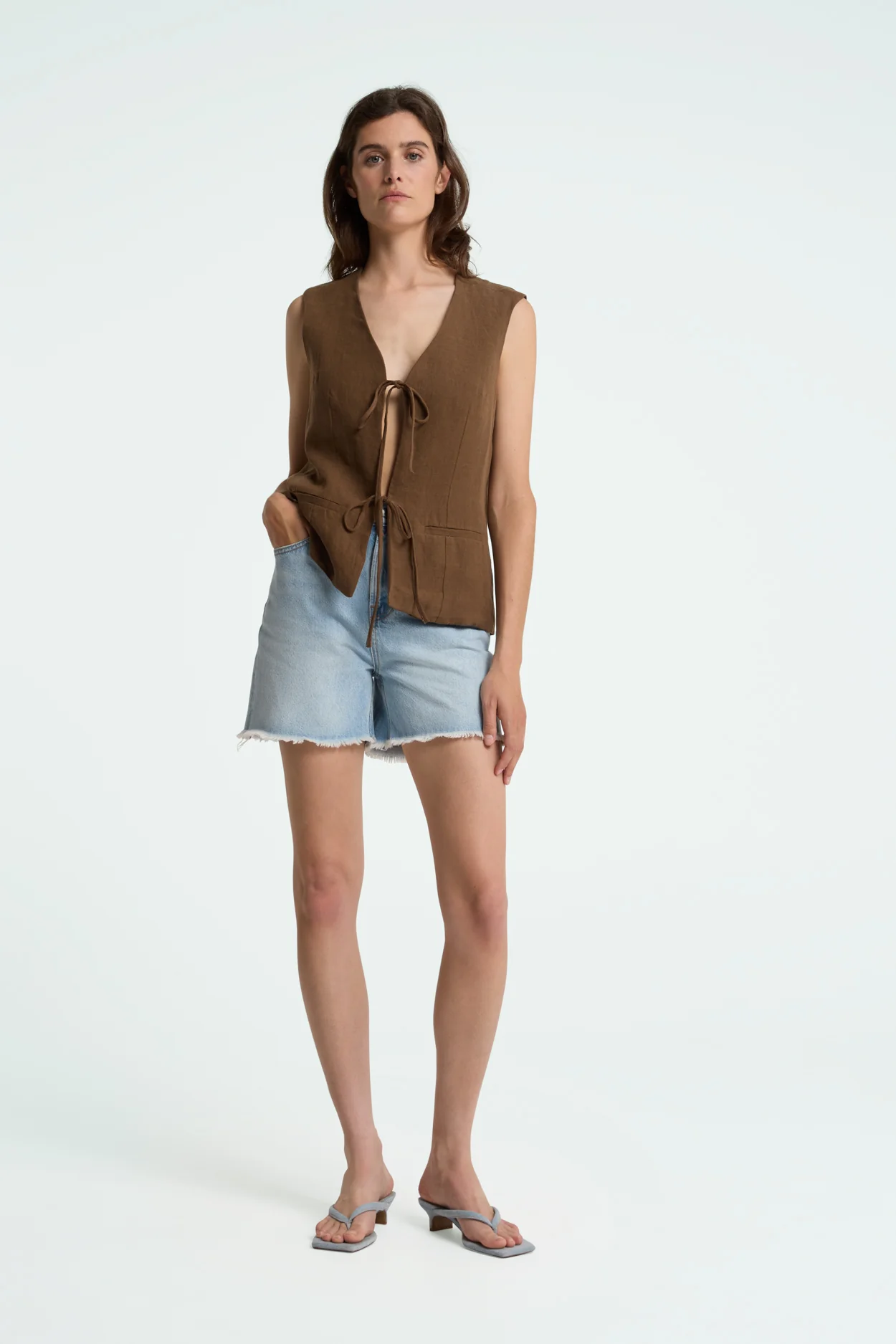 LIORA SHORT | BLUE REEF SUPER LIGHT USED - Image 4