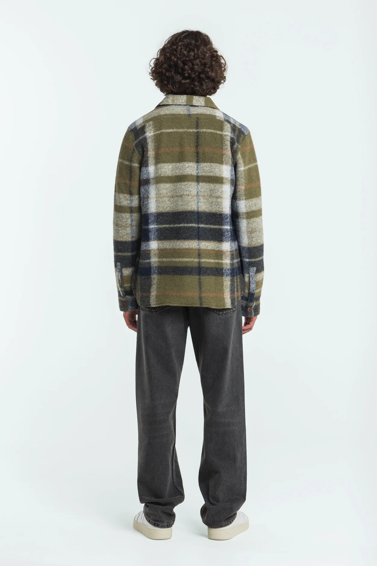ROY | HOLO GREY WORN - Image 7