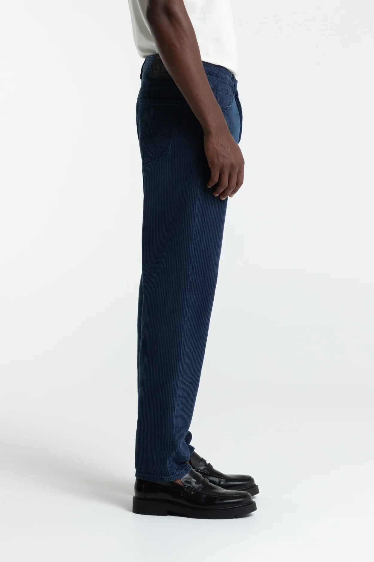 SUSHAN | MID INDIGO CORD - Image 3